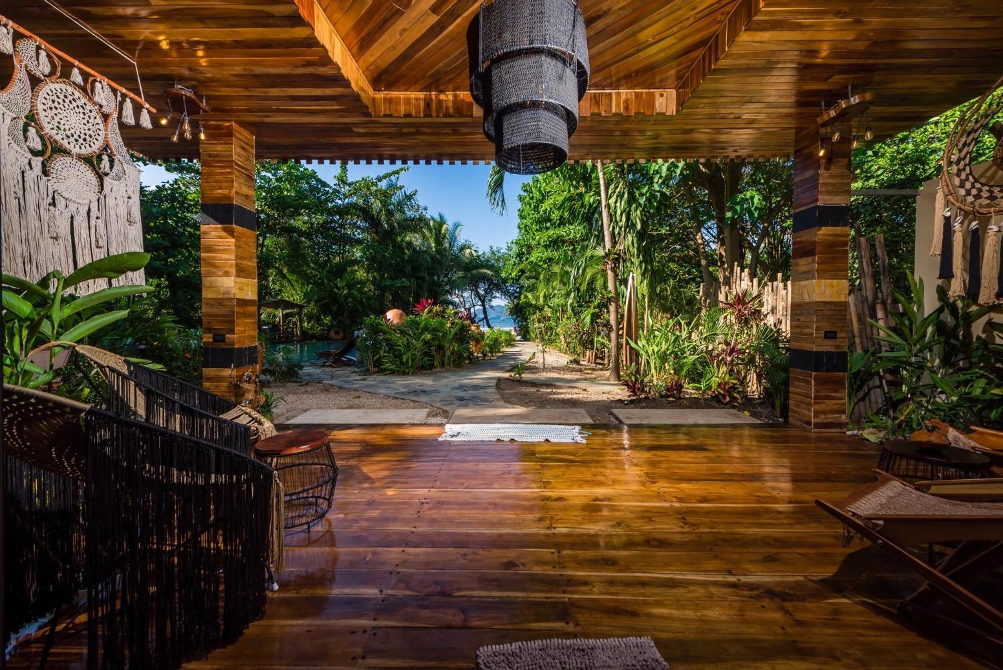 Ocho Artisan Bungalows (Adults Only) Тамариндо Экстерьер фото